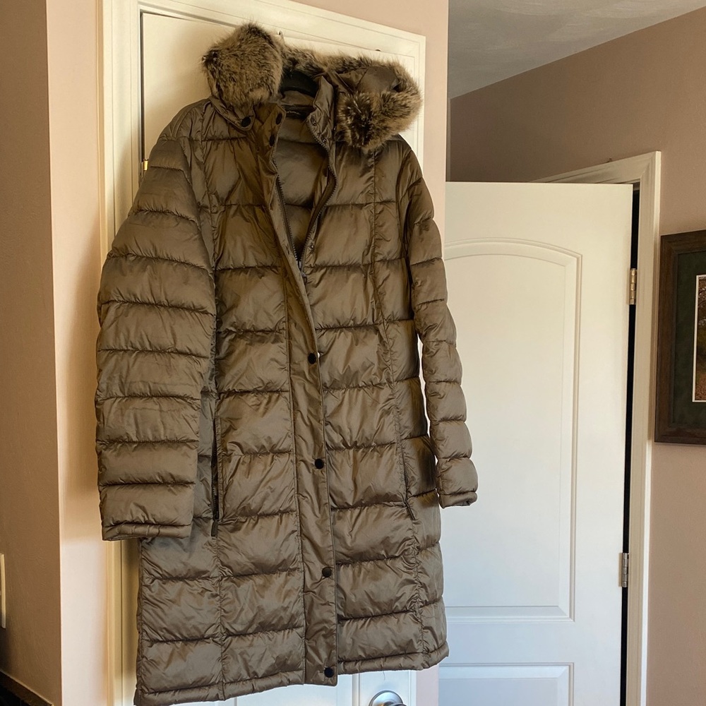 Barbour Olive Quilted Down Puffer Coat with Fur-Trim Hood